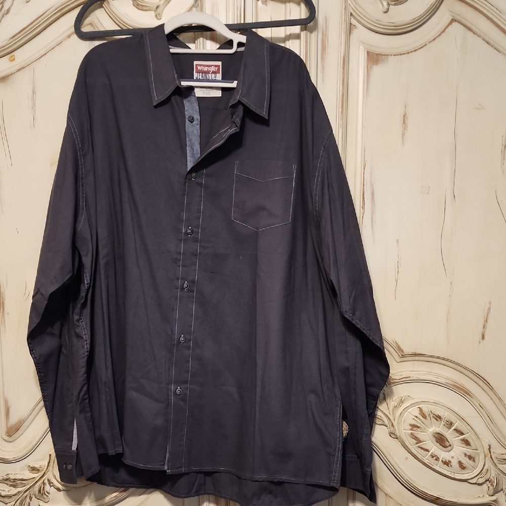 Wrangler Dark Gray Button-Up Shirt